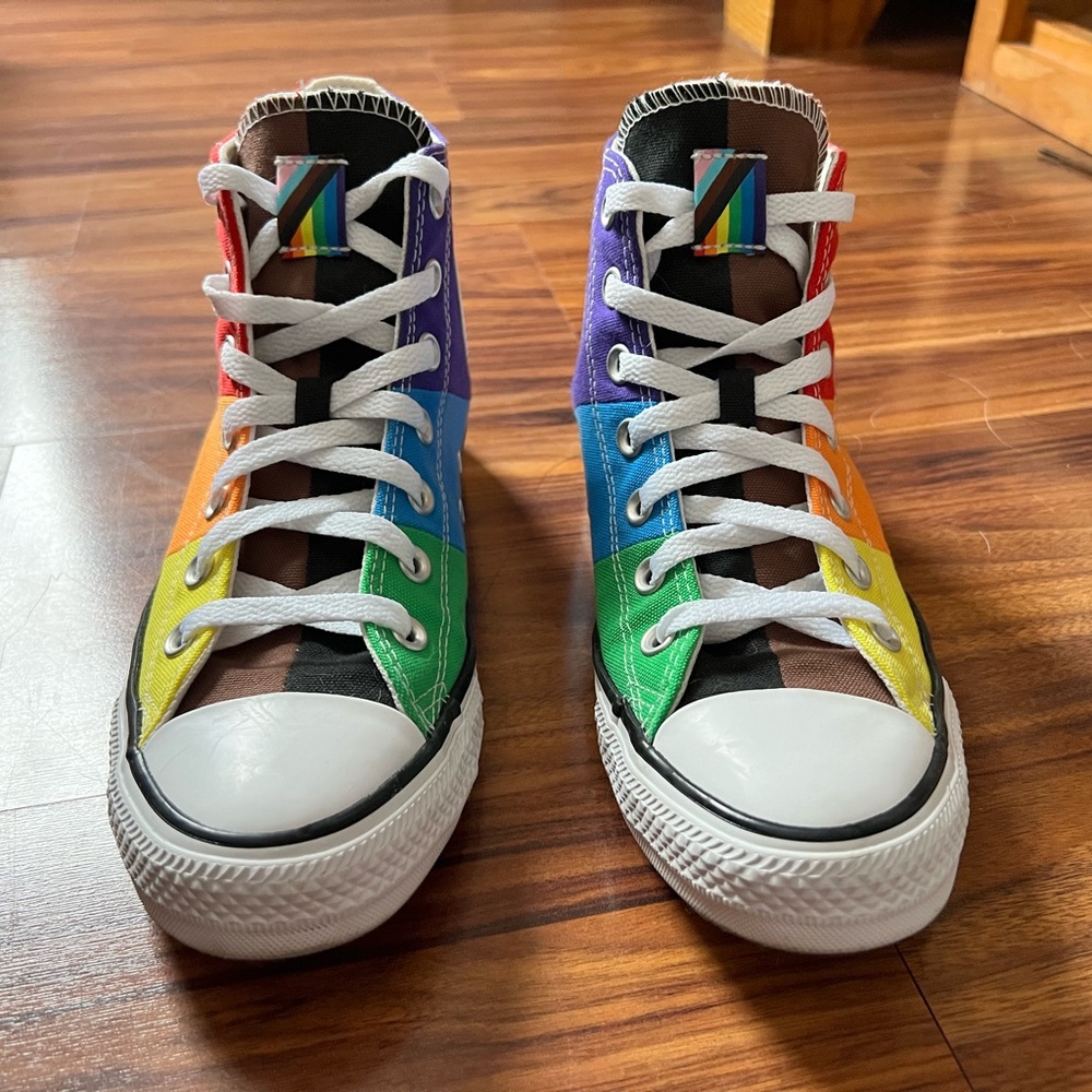 Converse Chuck Taylor Pride Sneakers